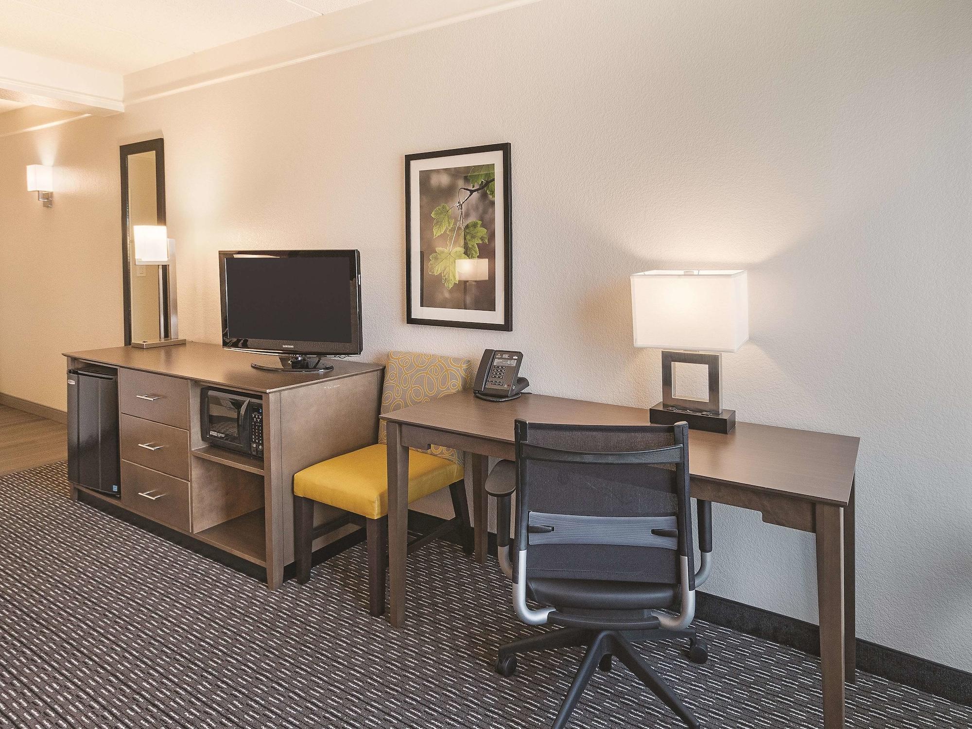 La Quinta By Wyndham Arlington North 6 Flags Dr Hotel Luaran gambar