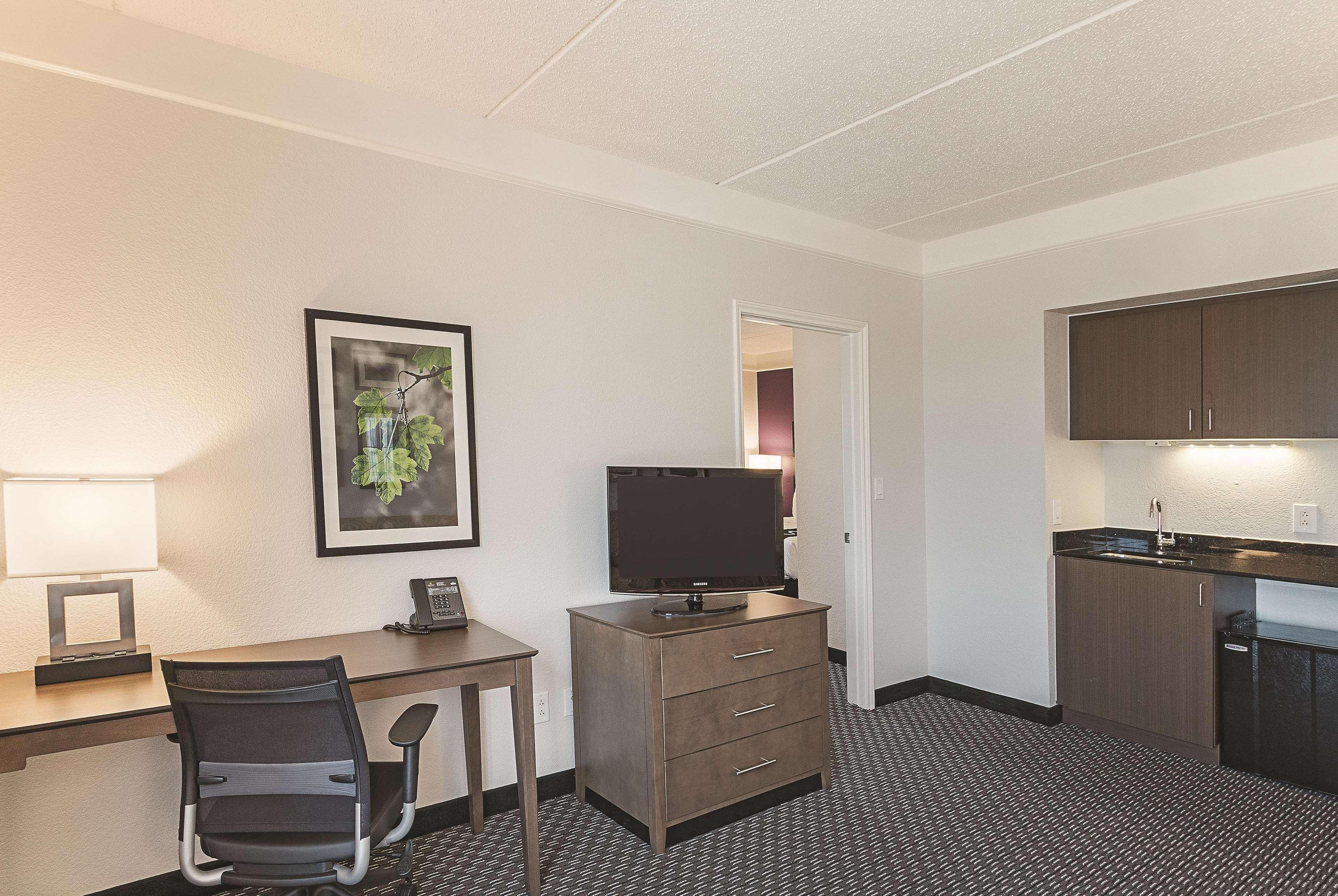 La Quinta By Wyndham Arlington North 6 Flags Dr Hotel Luaran gambar