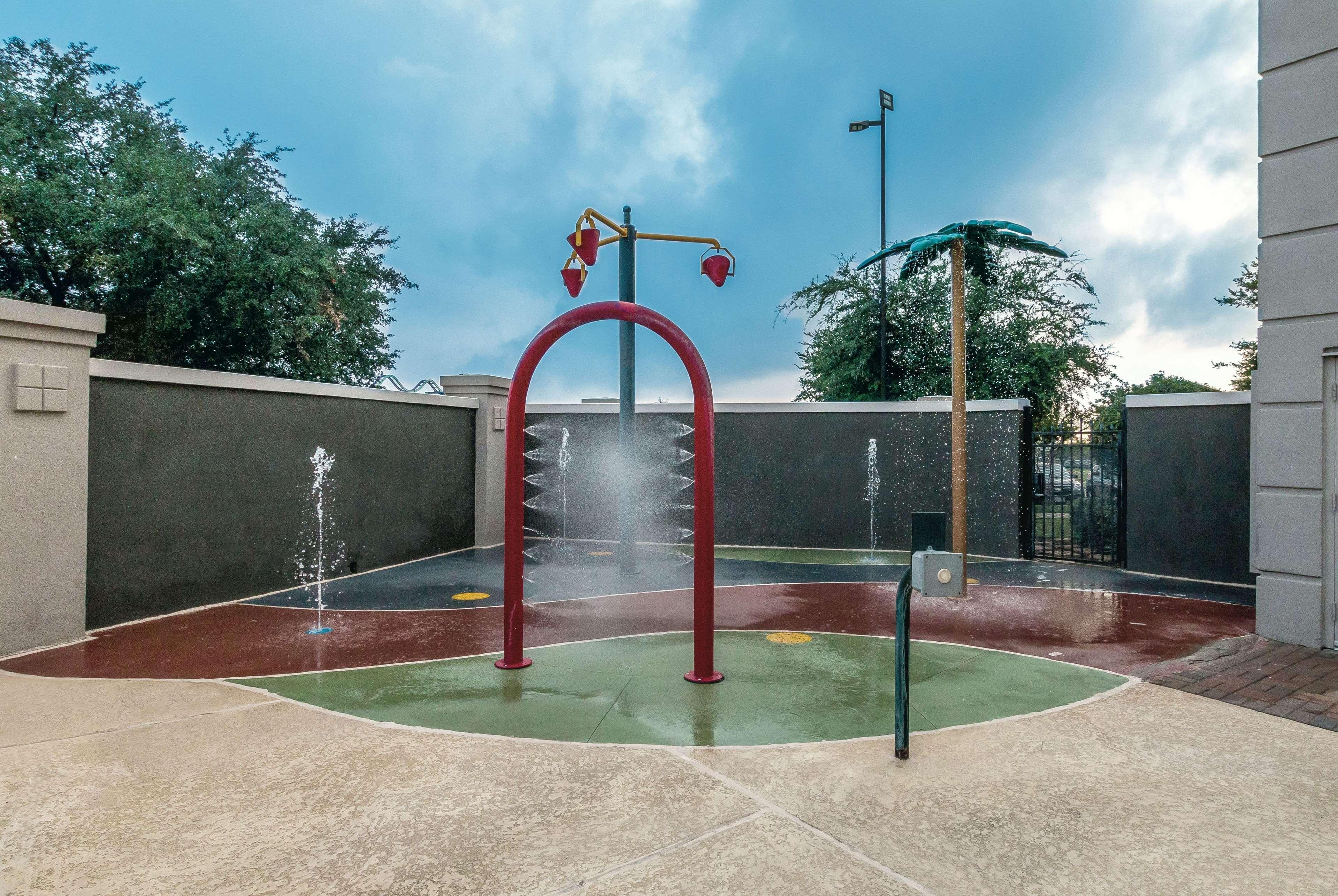 La Quinta By Wyndham Arlington North 6 Flags Dr Hotel Luaran gambar