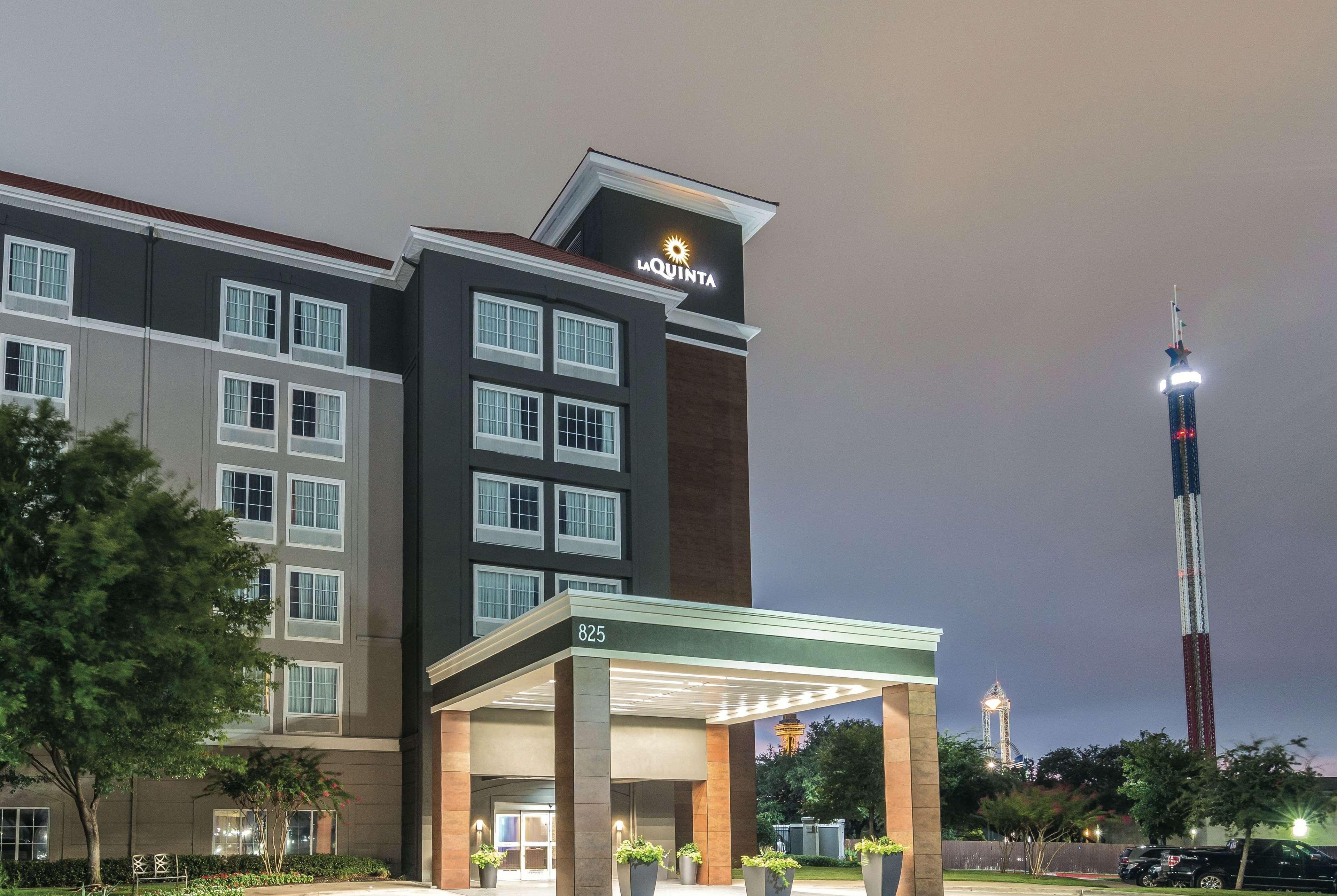 La Quinta By Wyndham Arlington North 6 Flags Dr Hotel Luaran gambar
